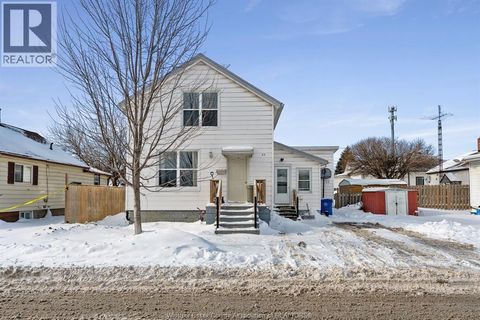 33 Victoria AVENUE North Leamington ON N8H2V8