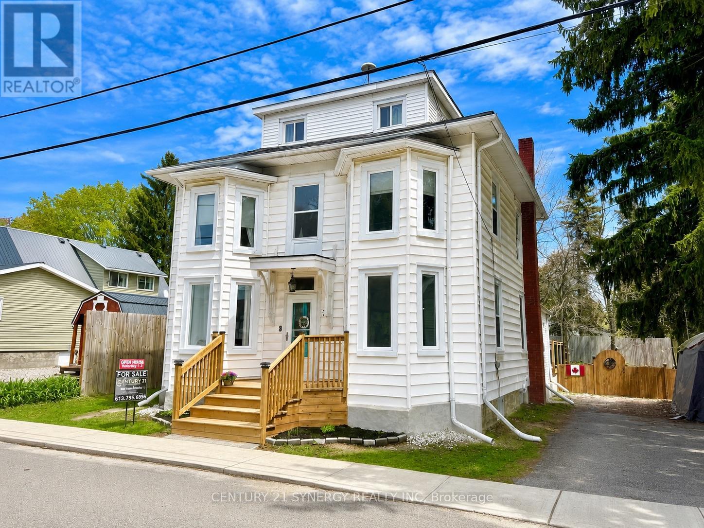 3 REID STREET