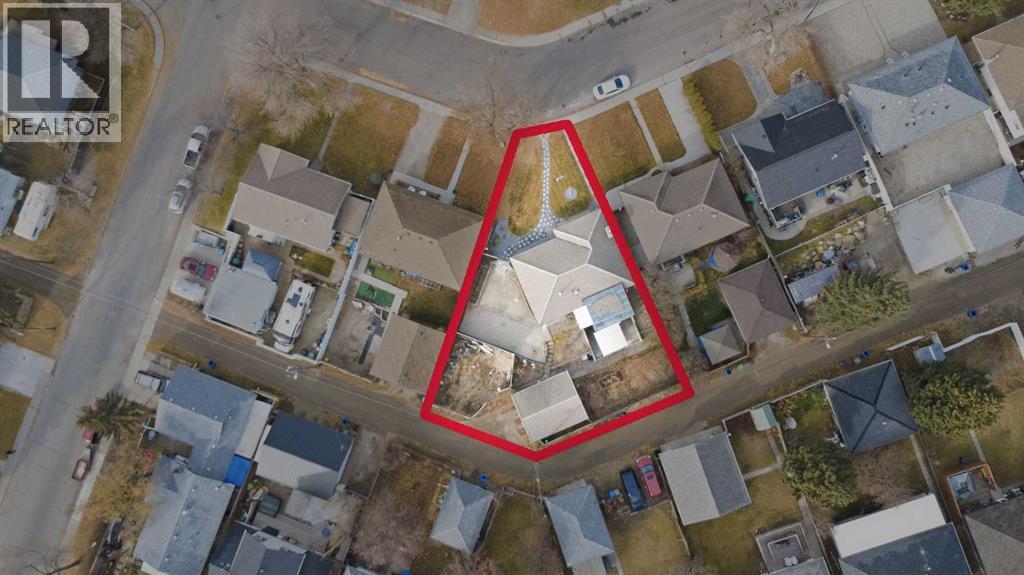 2018 Cottonwood Crescent SE