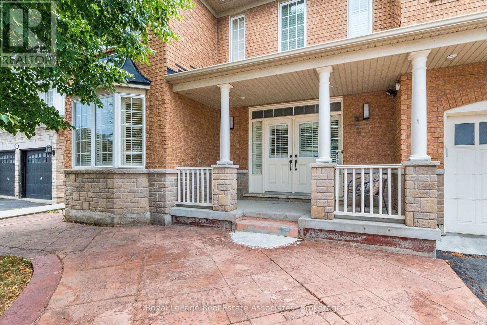 37 LATANIA BOULEVARD
