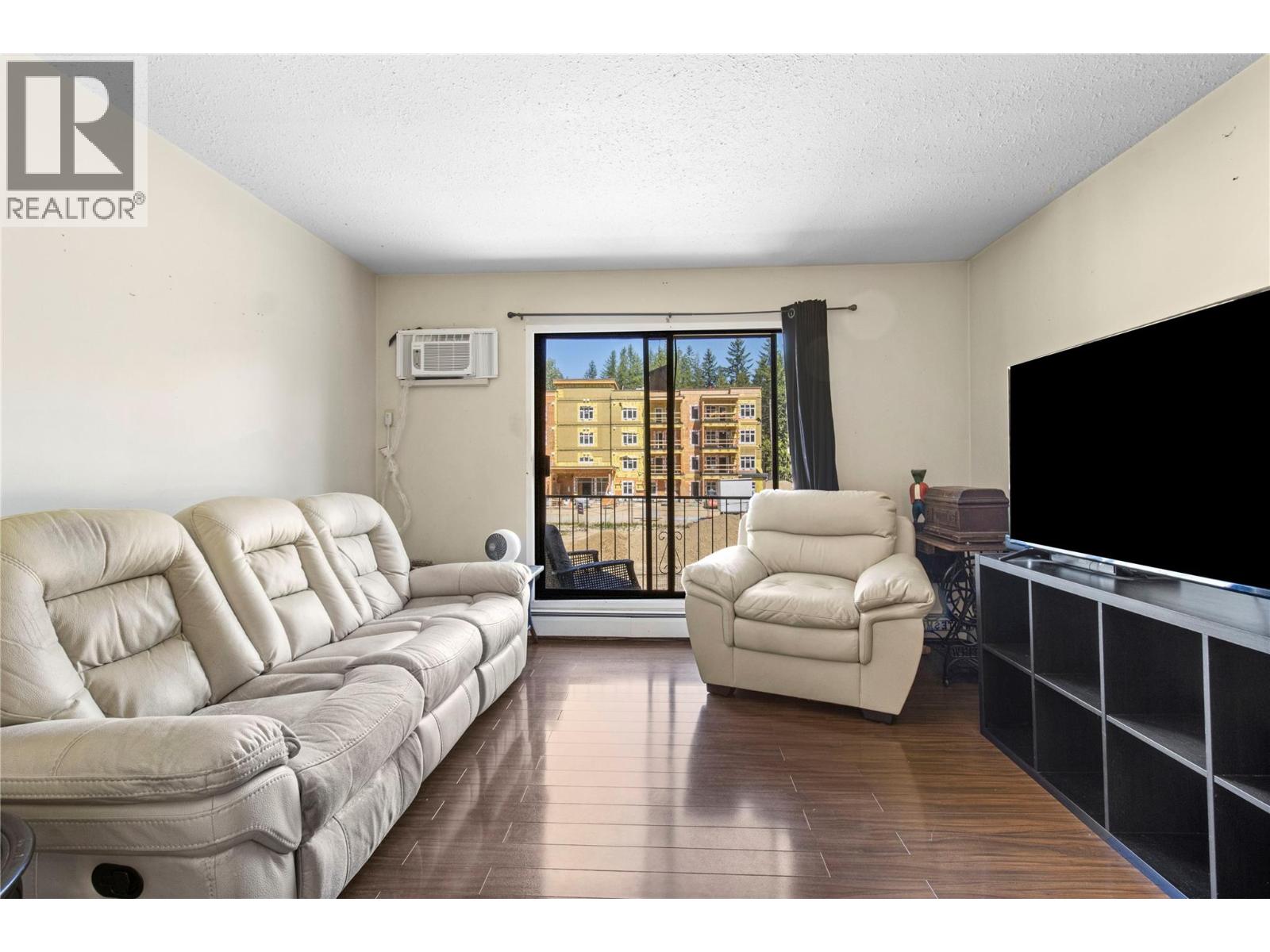 409 Main Street Unit# 204