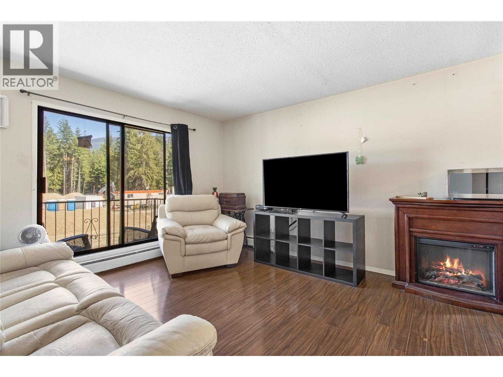 409 Main Street Unit# 204