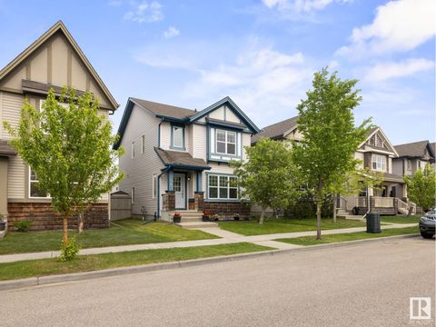 3643 13 ST NW Edmonton AB T6T0J5