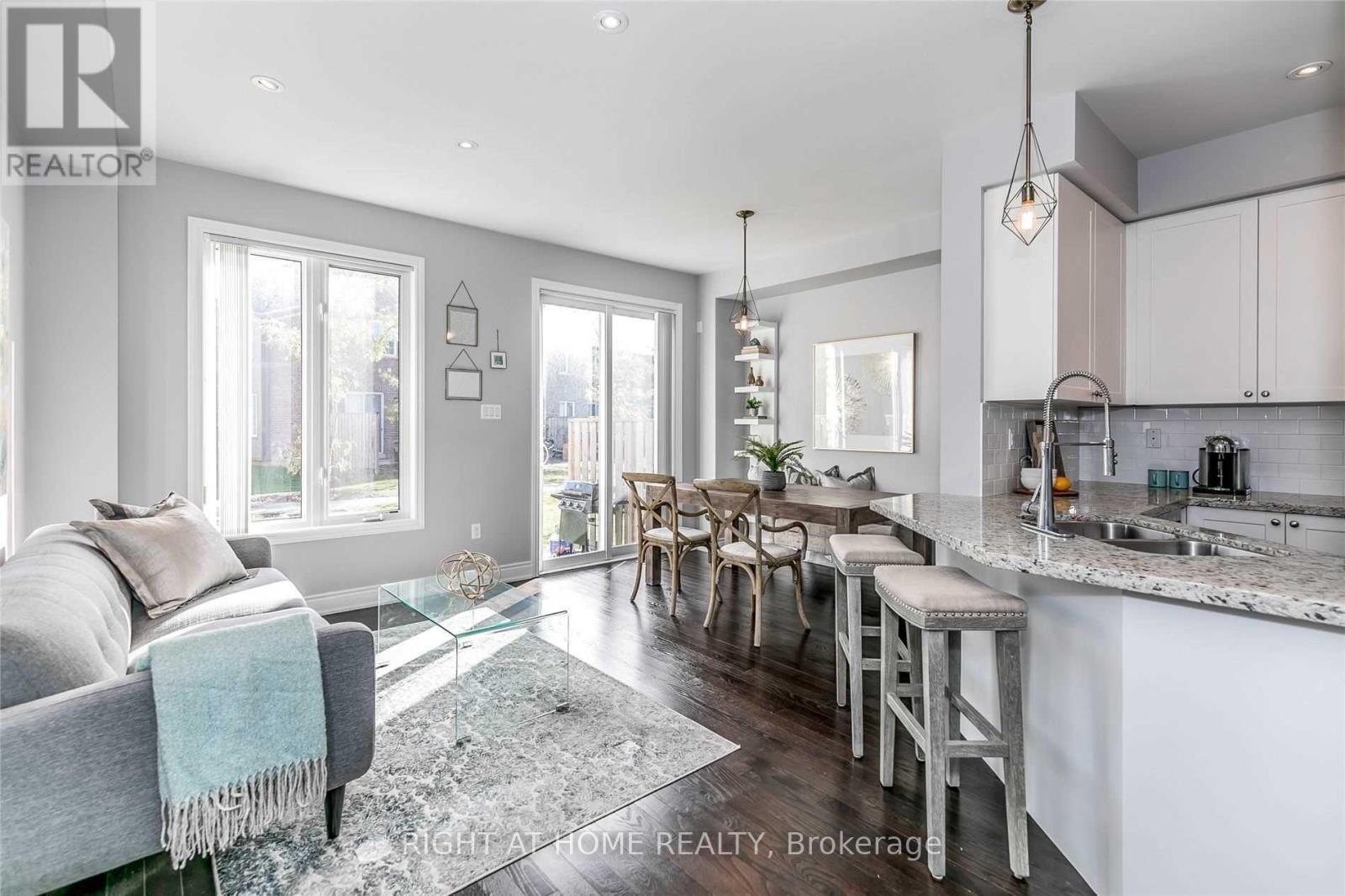 23 - 751 WENDY CULBERT CRESCENT