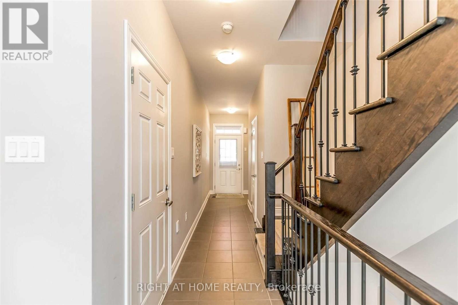 23 - 751 WENDY CULBERT CRESCENT