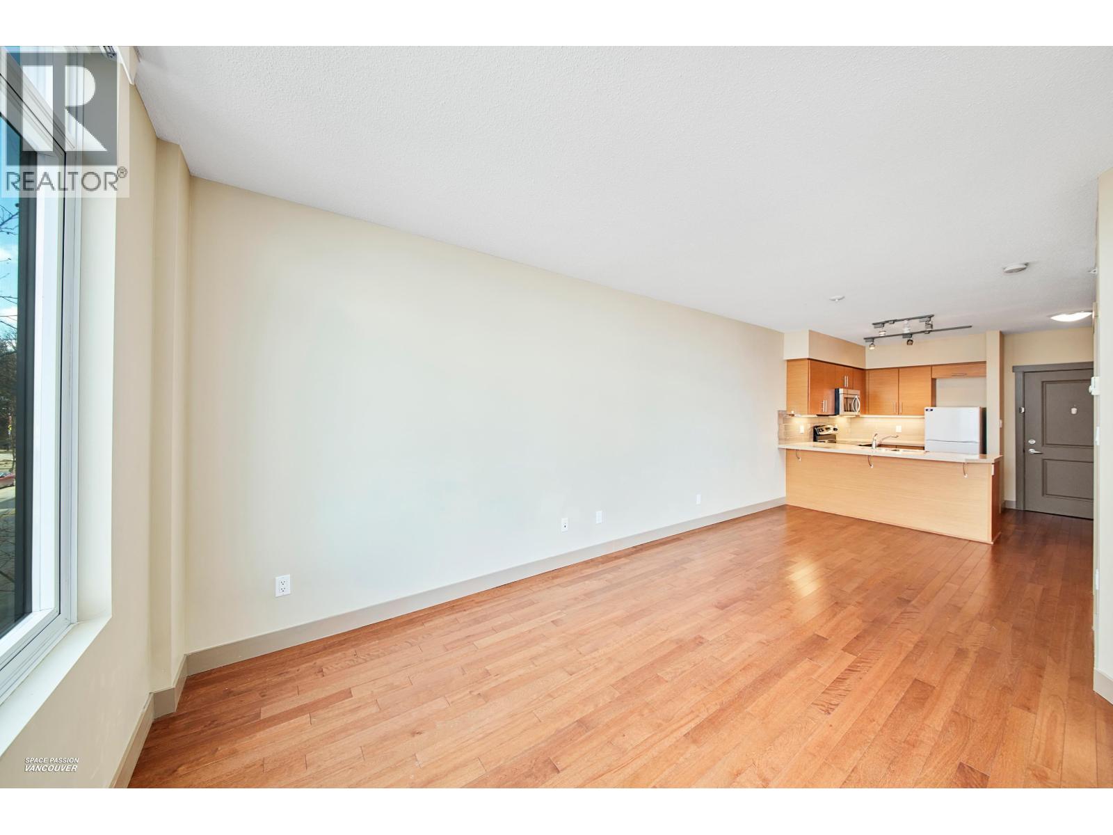 415 9009 CORNERSTONE MEWS