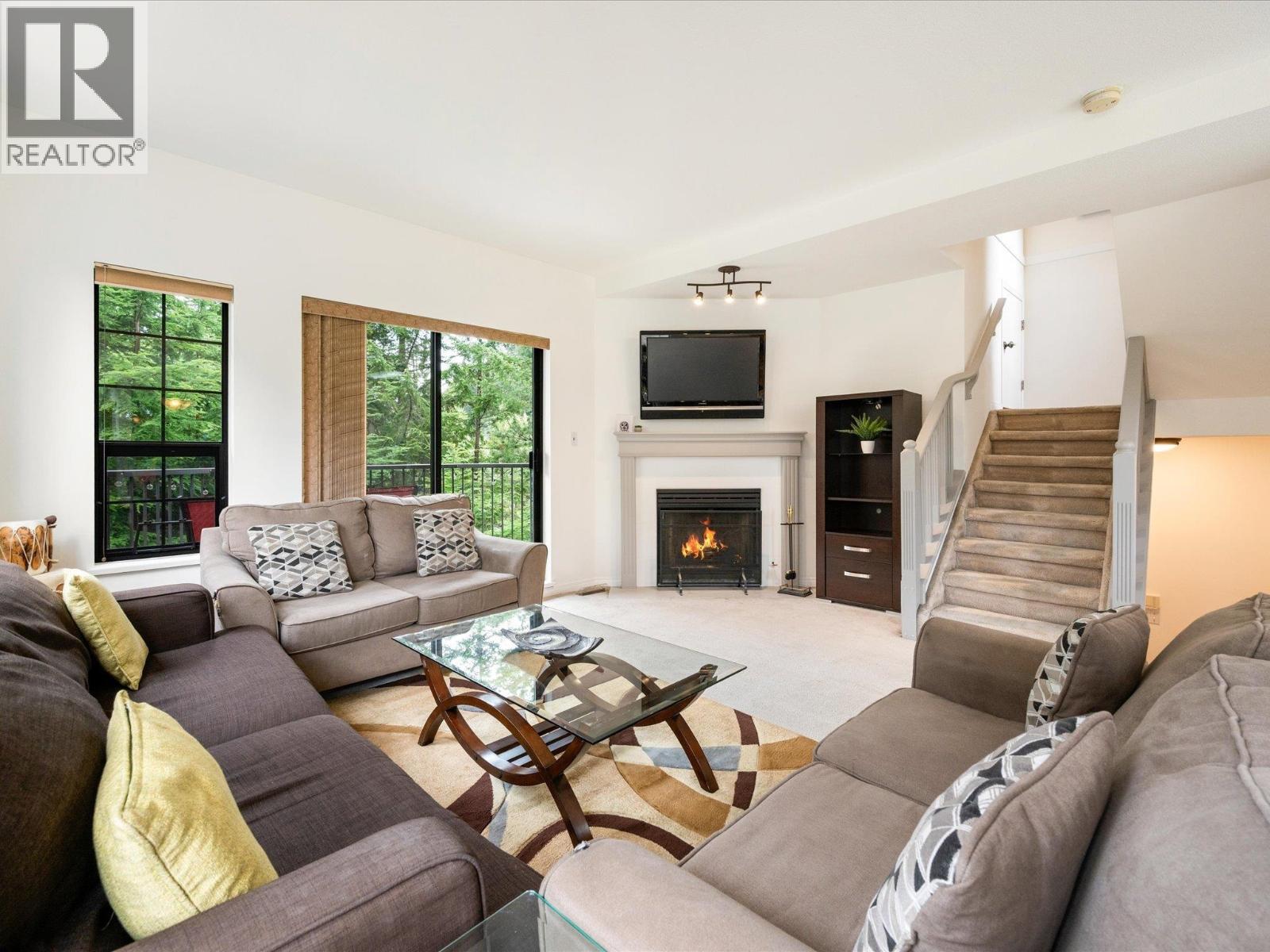 32 2104 NORDIC DRIVE