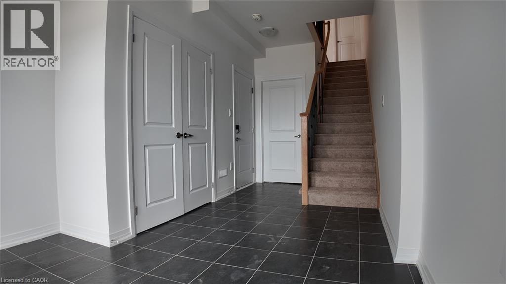 442 GILLESPIE Street