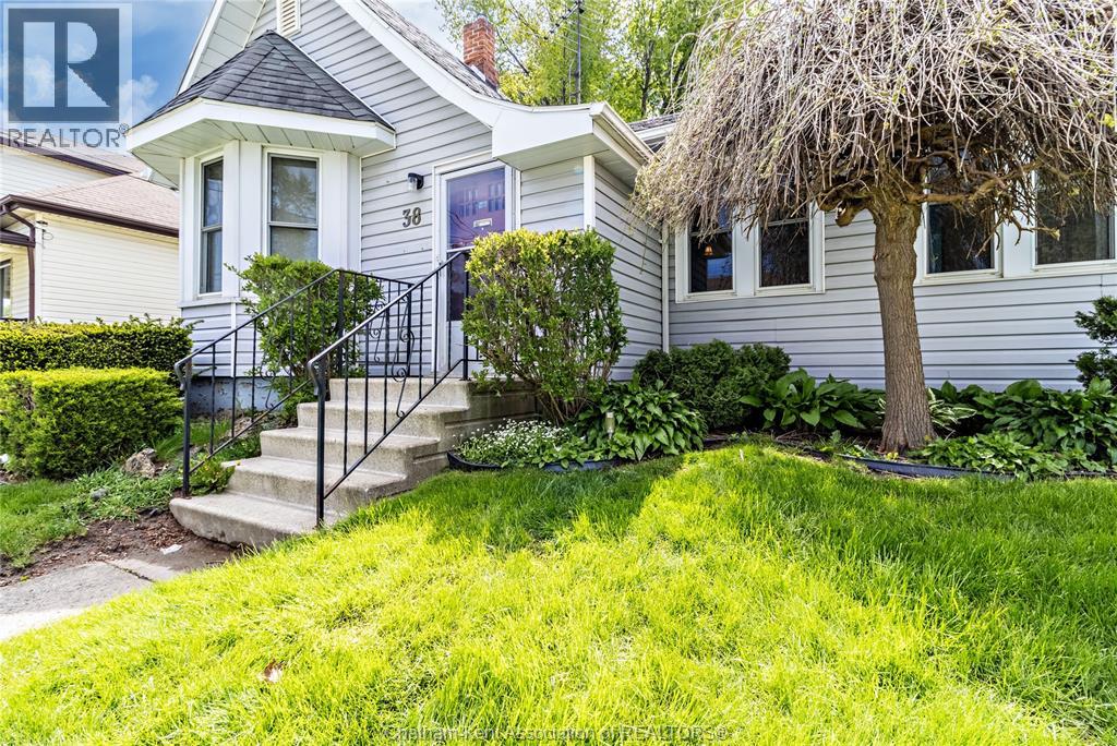 38 Barthe STREET - Photo 4