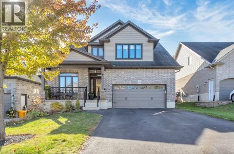 424 ALAN Crescent Woodstock ON N4S0B9