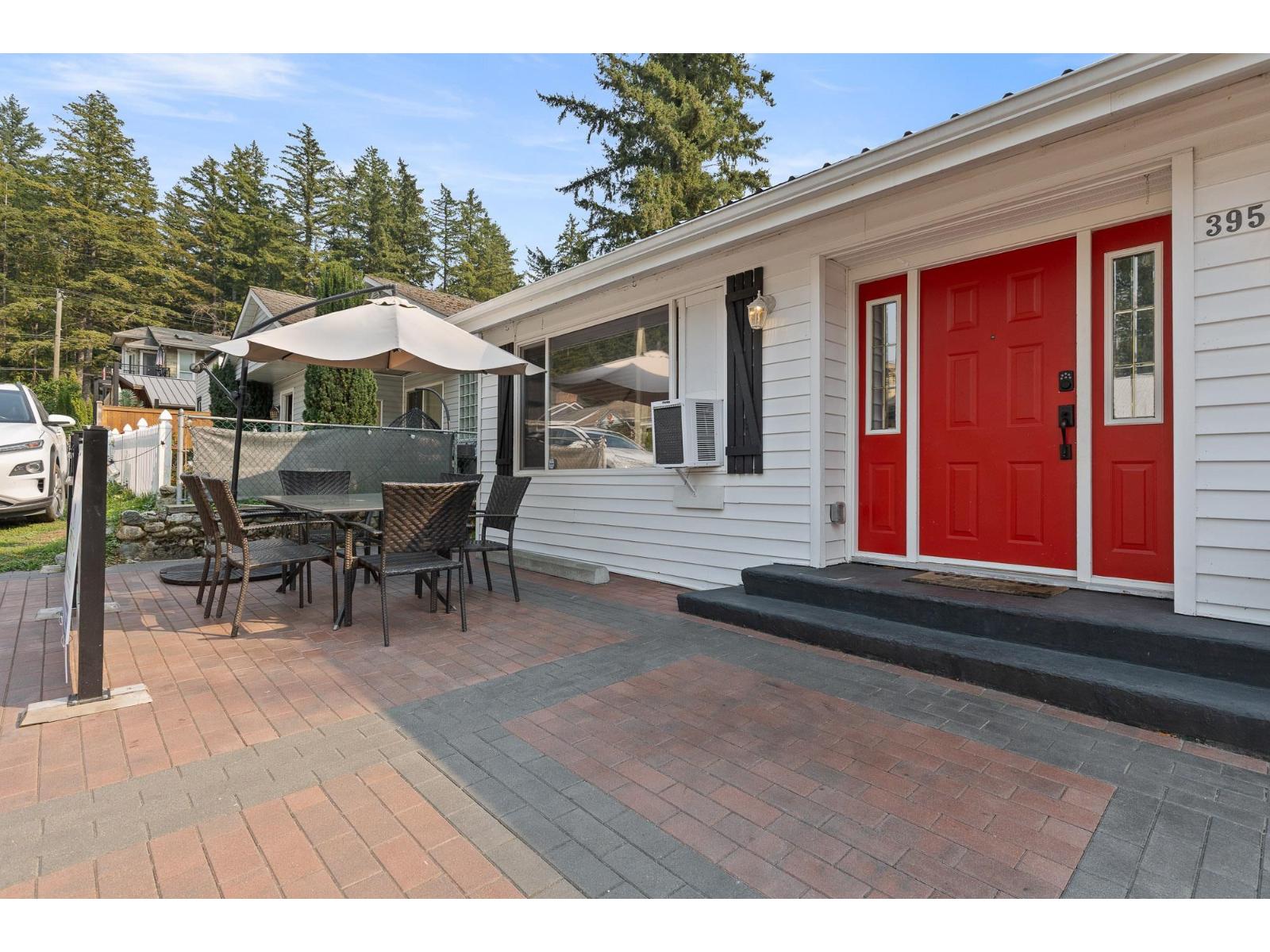 395 ALDER STREET|Cultus Lake North