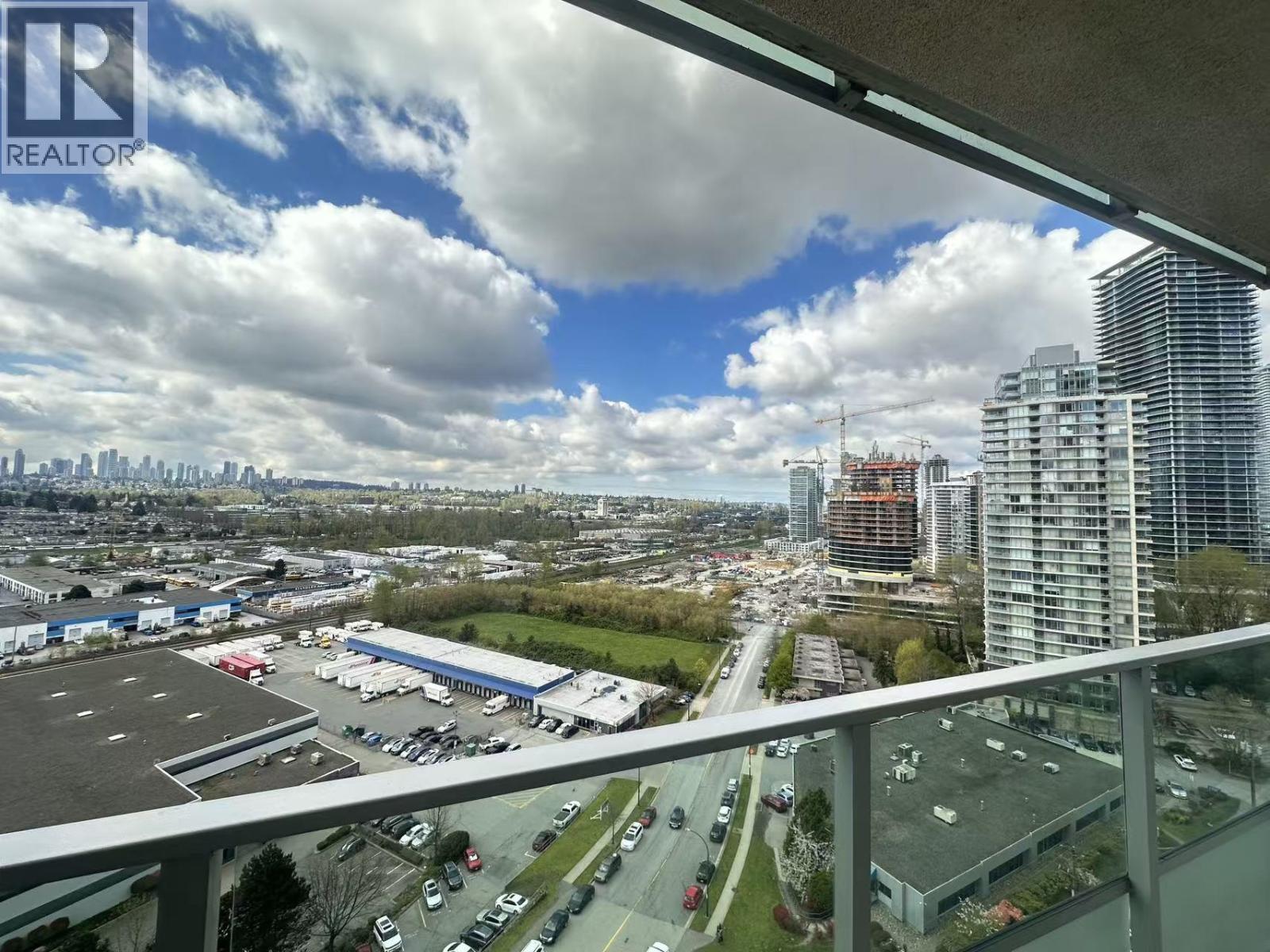 1703 2232 DOUGLAS ROAD