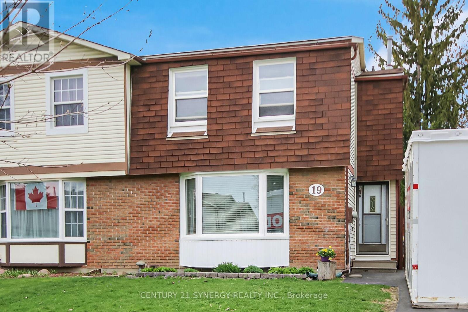 19 SEABROOKE DRIVE