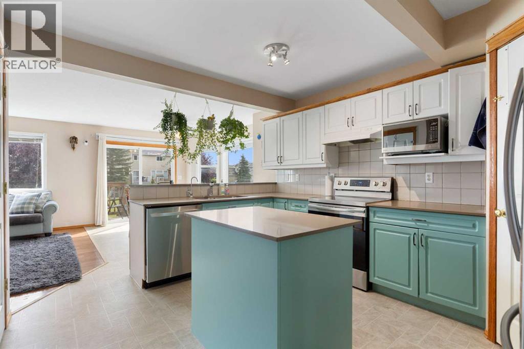 25 Hillview Road