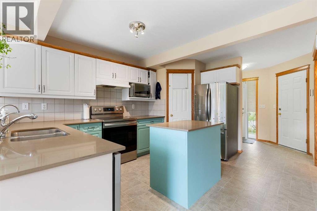 25 Hillview Road