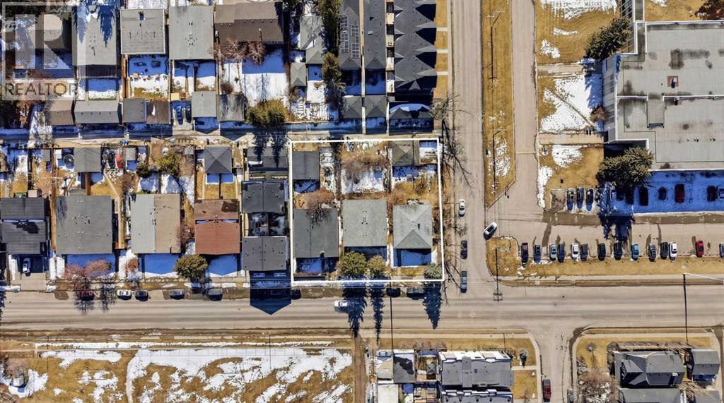 2135, 2139, 2143 50 Avenue SW