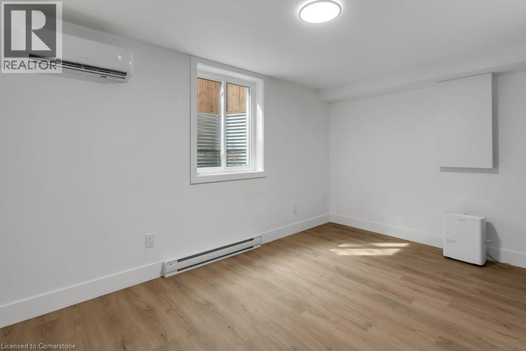 34 WINDERMERE Crescent Unit# C