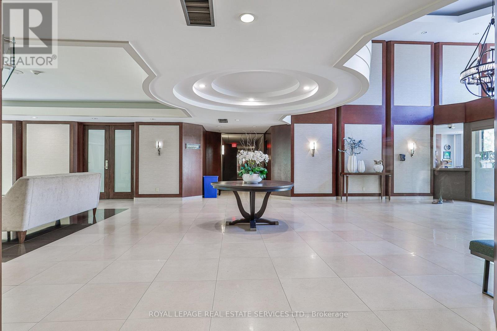 1304 - 2267 LAKESHORE BOULEVARD W
