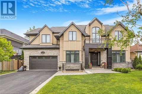 574 STEPHENS Crescent W Oakville ON L6K1Y3