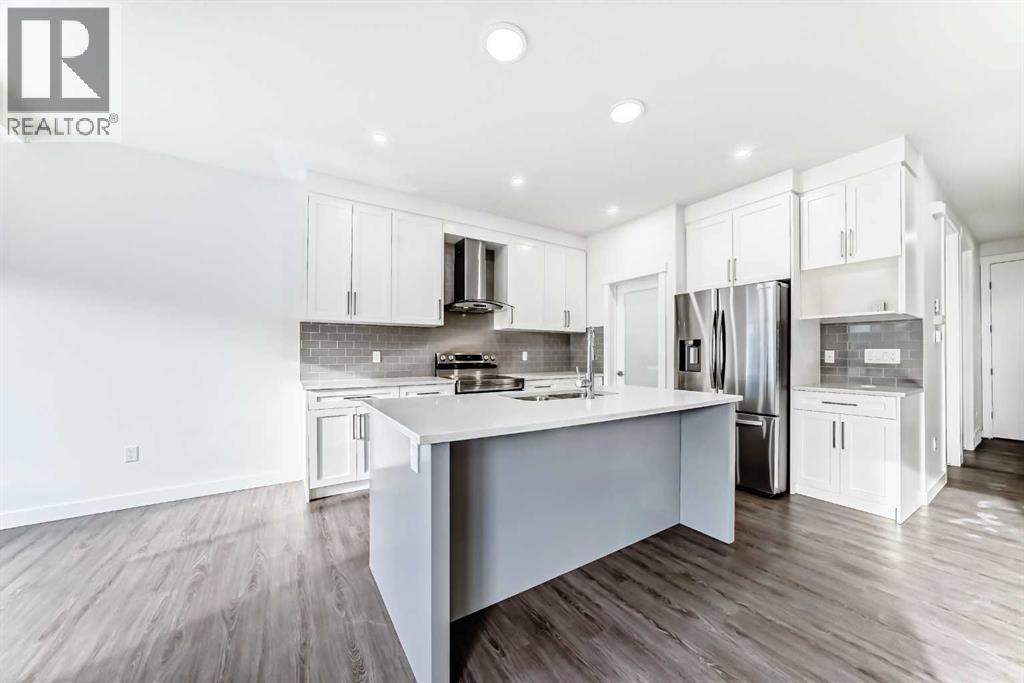 772 Edgefield Crescent