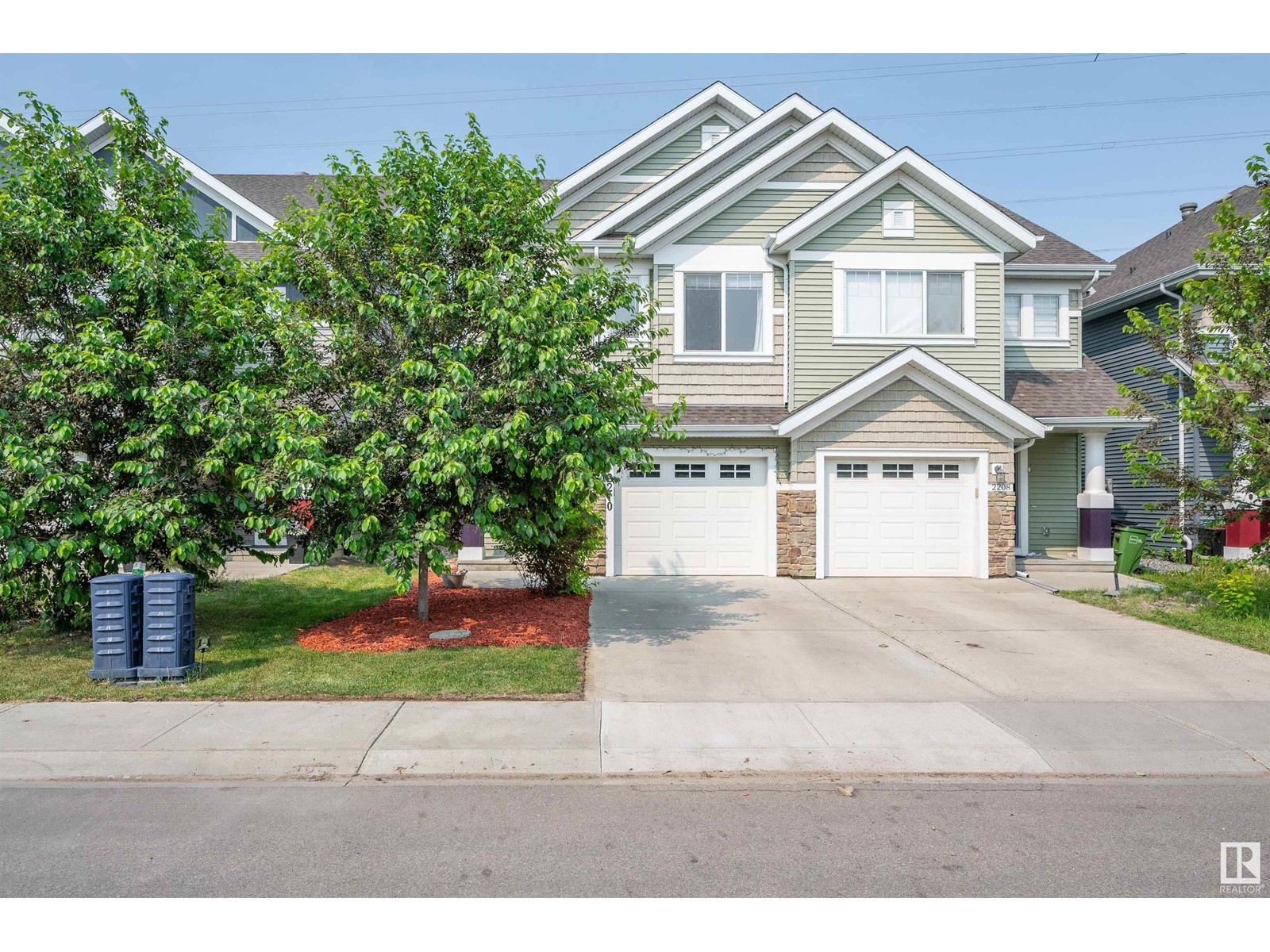 2210 86 ST SW