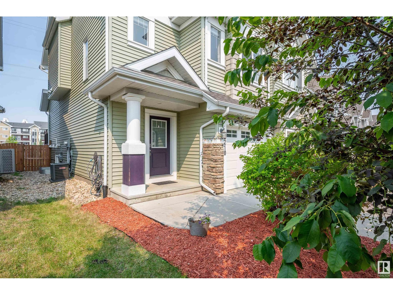 2210 86 ST SW