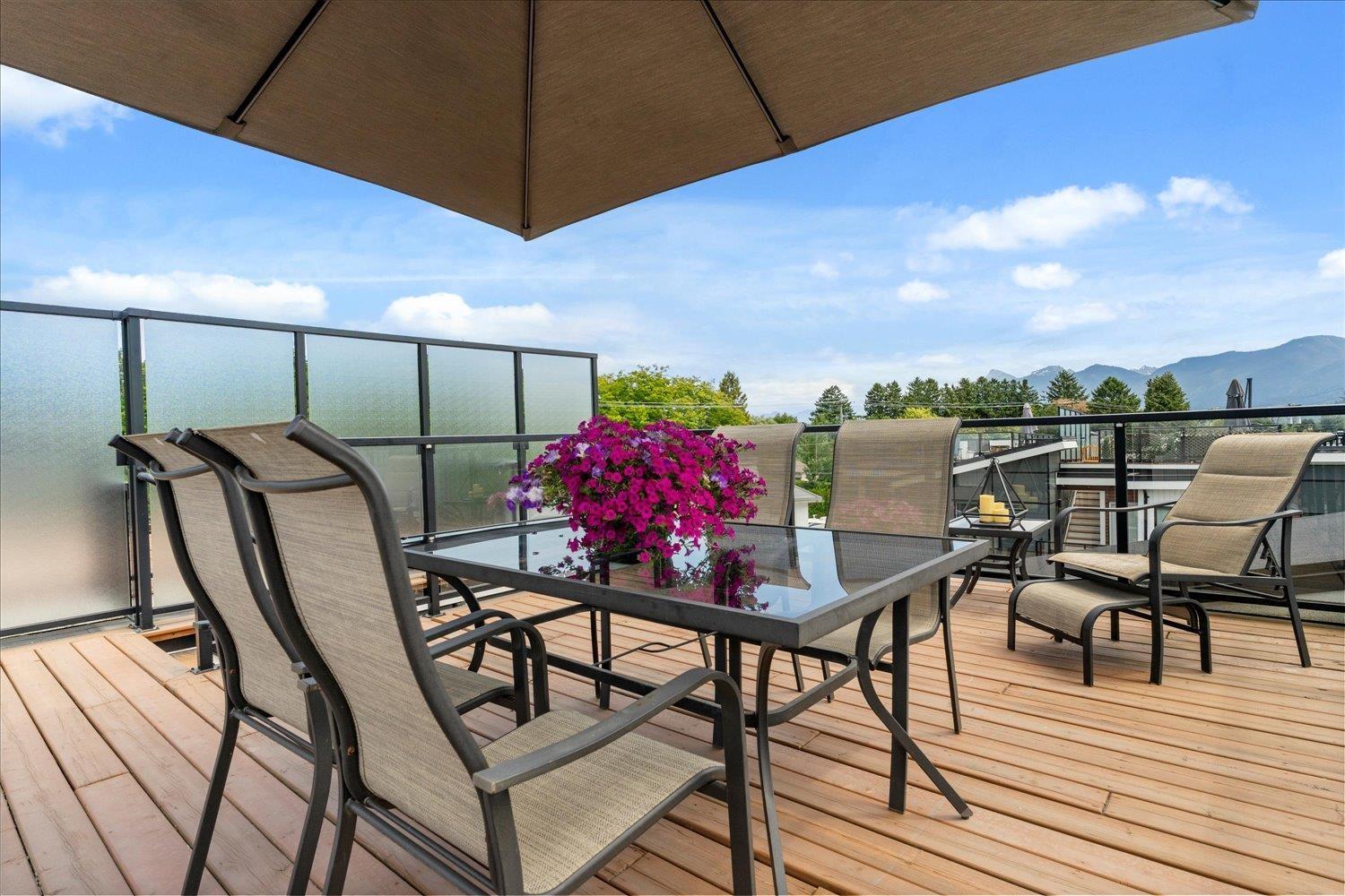 4 7140 MAITLAND AVENUE|Sardis West Vedder