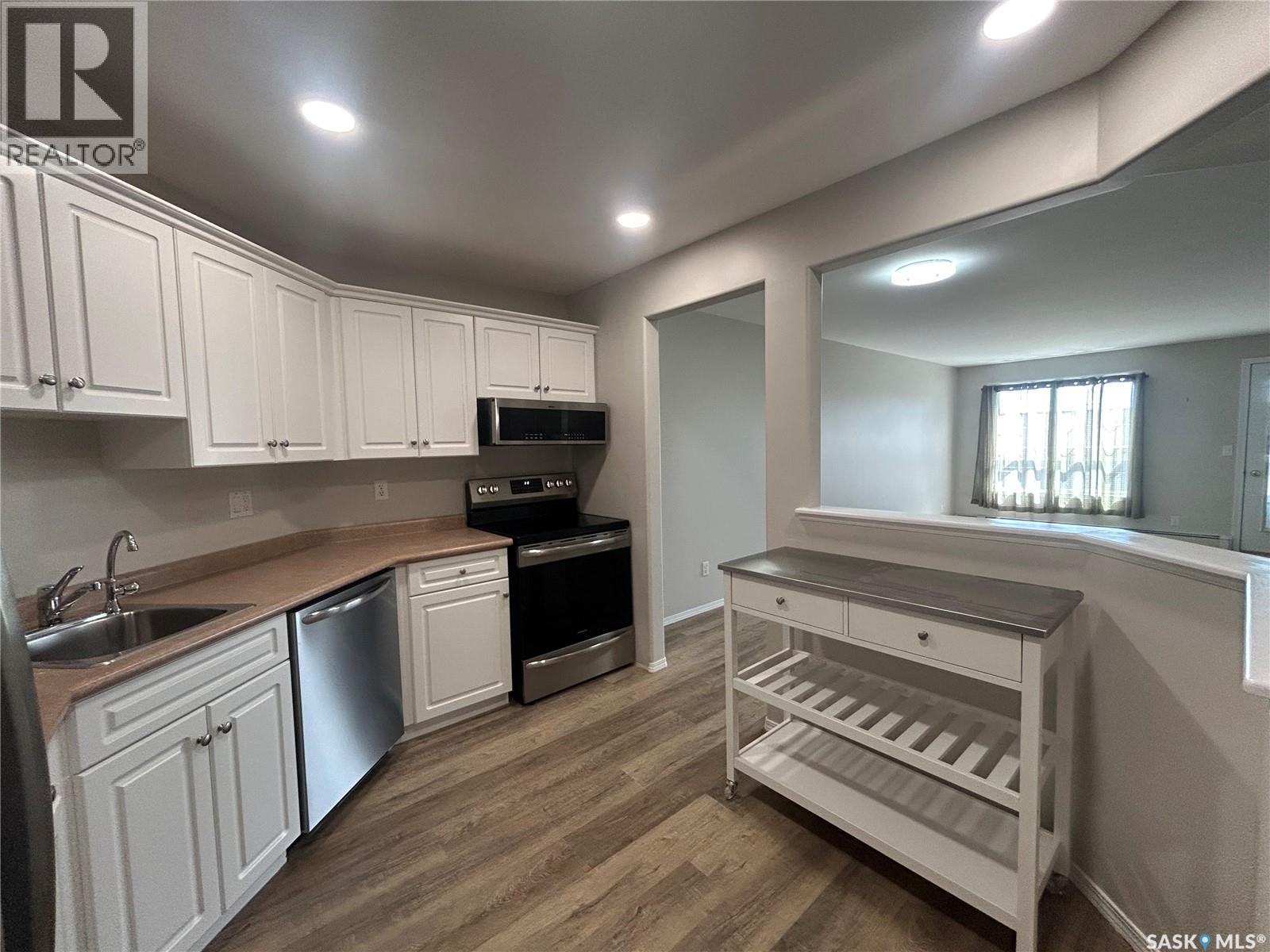 206 1112 98th STREET