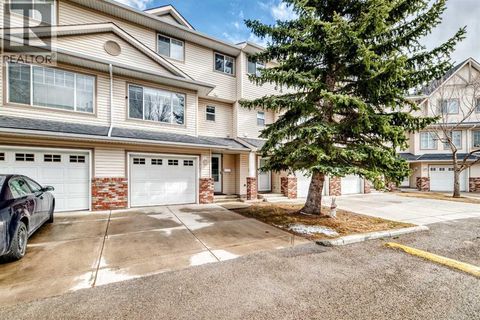 110 Country Hills Cove NW Calgary AB T3K5G7