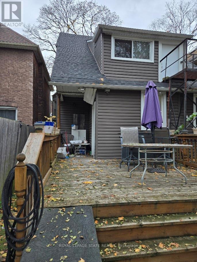 17 FAIRLEIGH AVENUE S