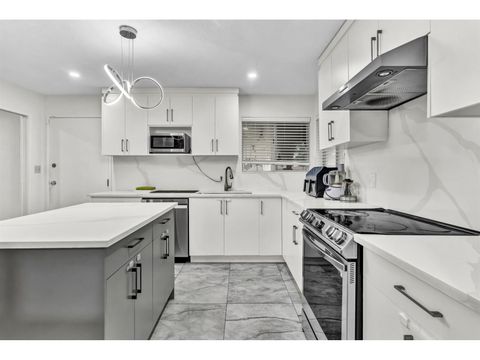 20225 40 AVENUE Langley BC V3A2W8