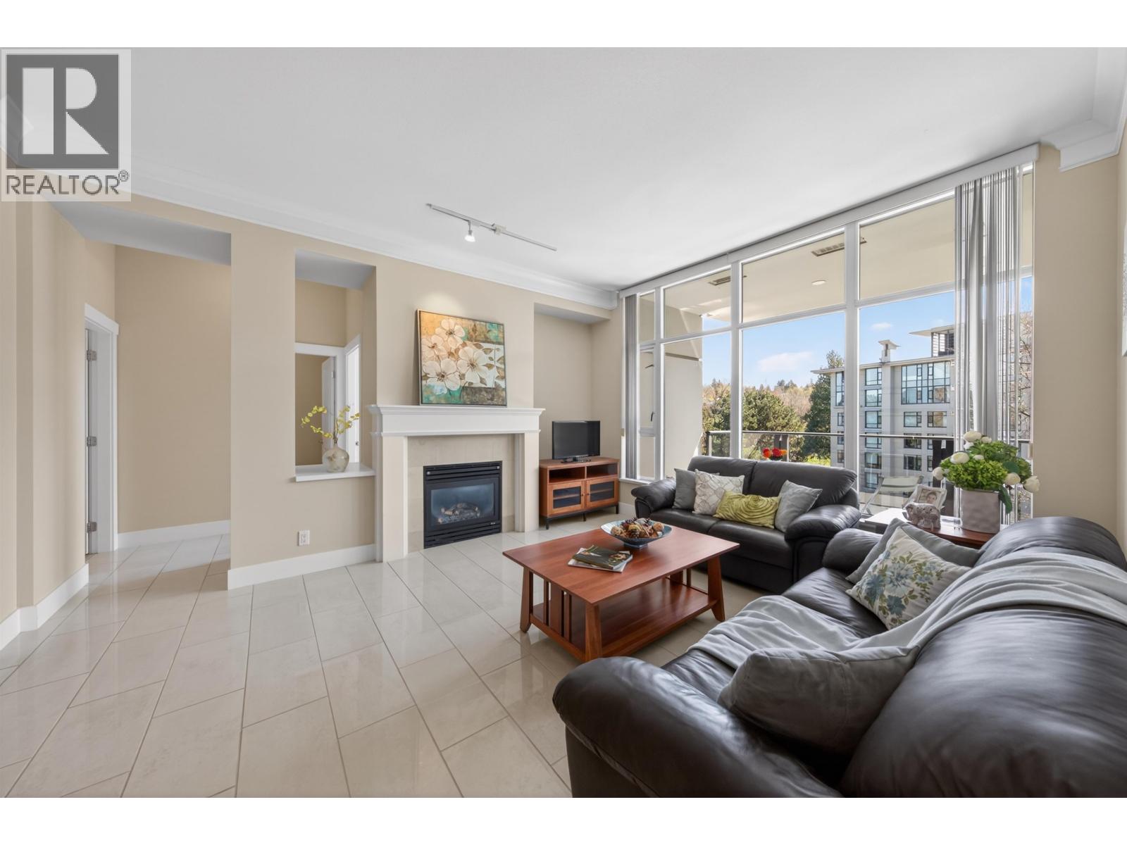 613 4685 VALLEY DRIVE