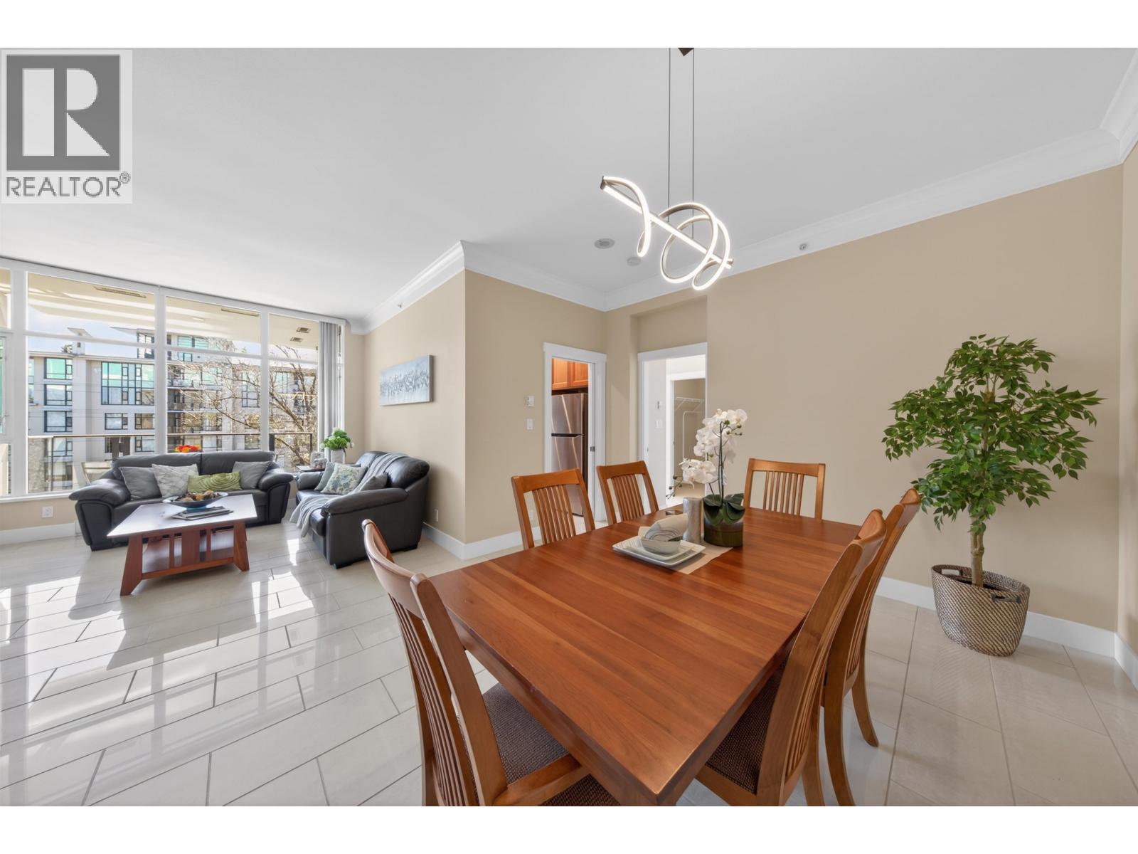 613 4685 VALLEY DRIVE