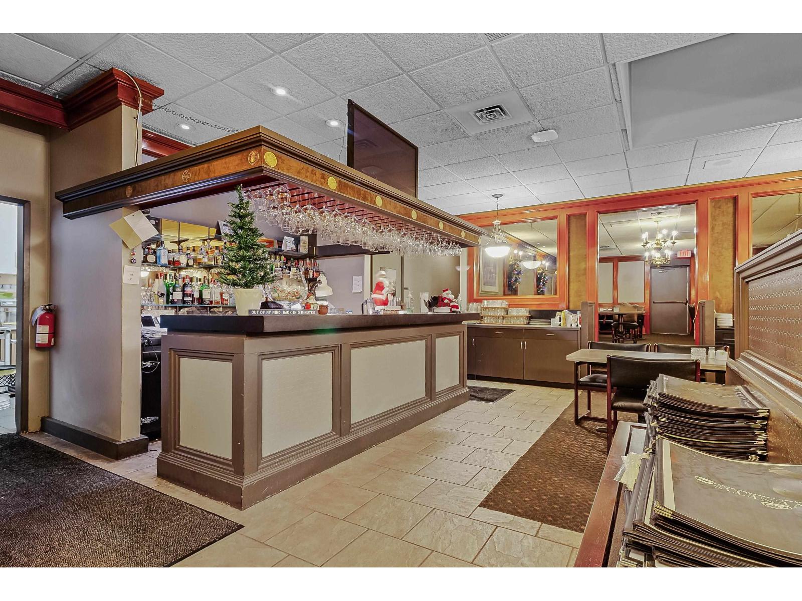 20511 DOUGLAS CRESCENT