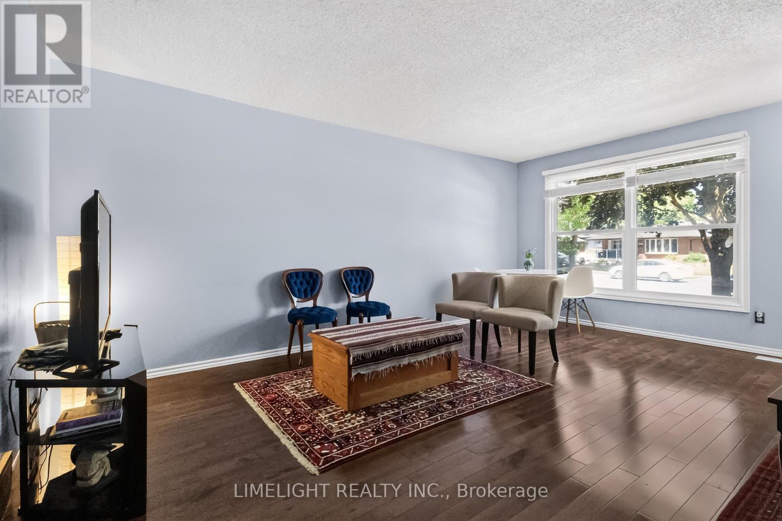 12 - 1250 JALNA BOULEVARD
