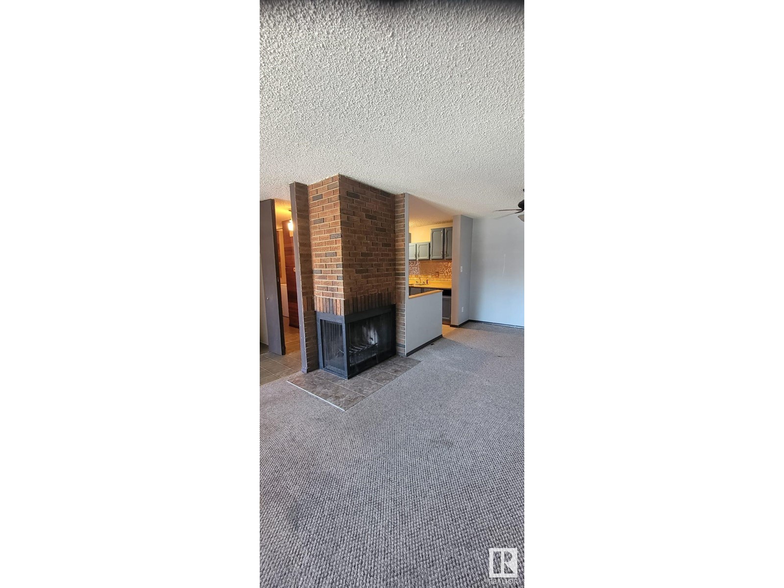 204 SURREY GARDENS GD NW