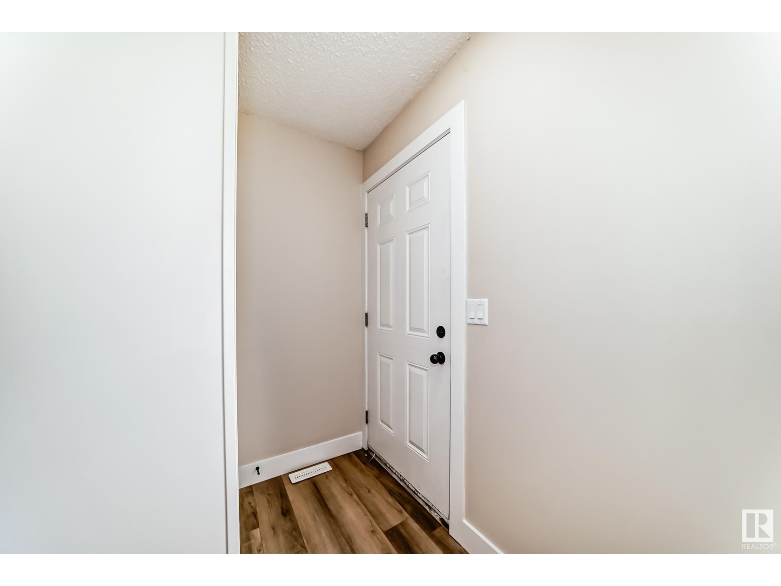 2006 55 ST NW