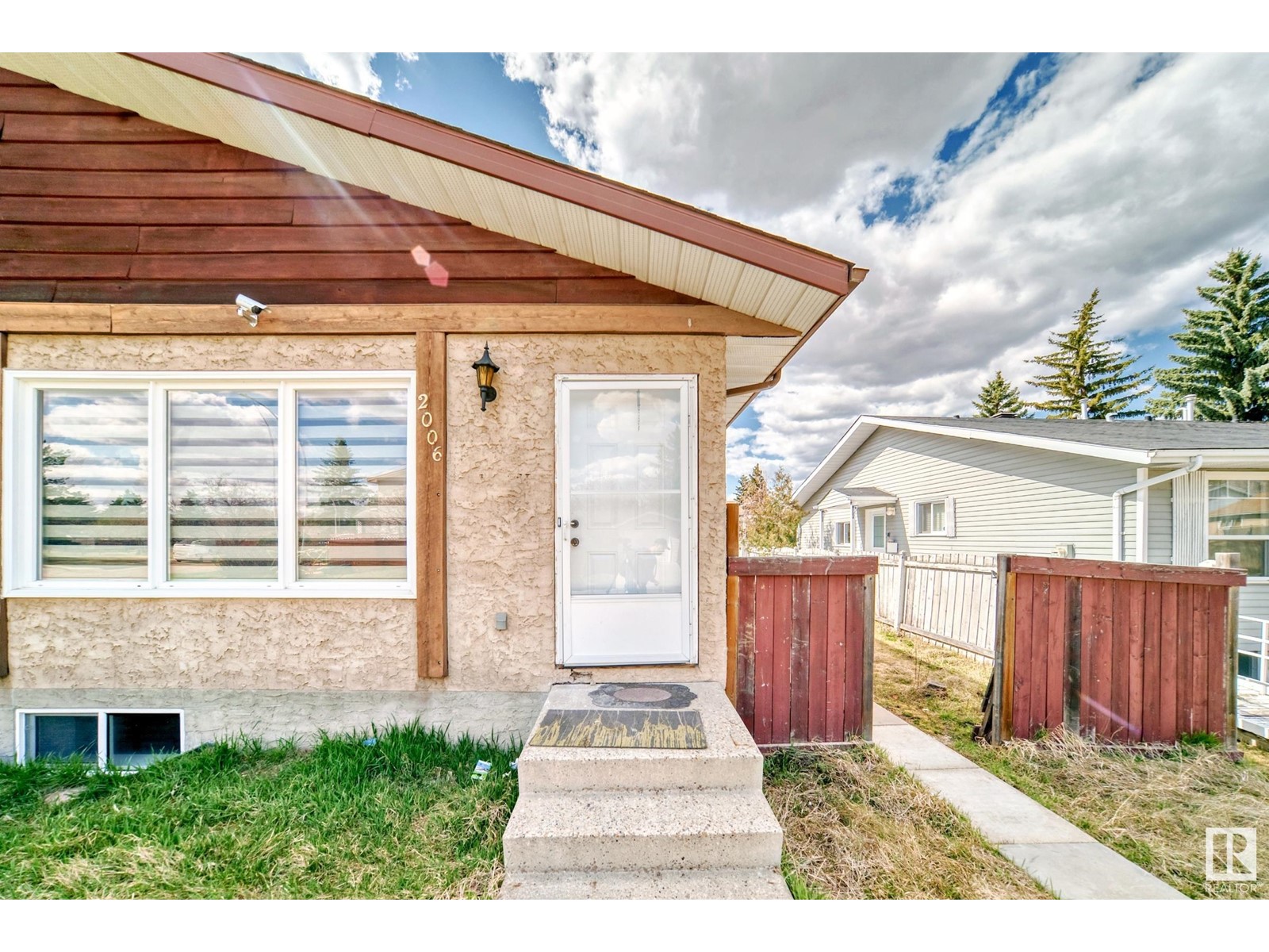 2006 55 ST NW