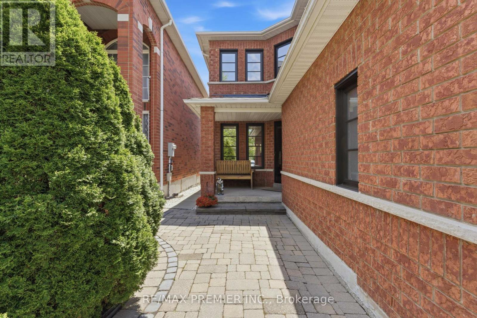 37 PRINCETON GATE