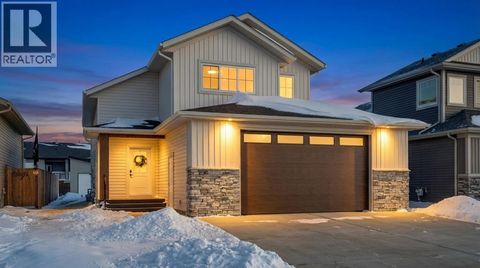 148 Red Ash Cove Springbrook AB T4S0E4