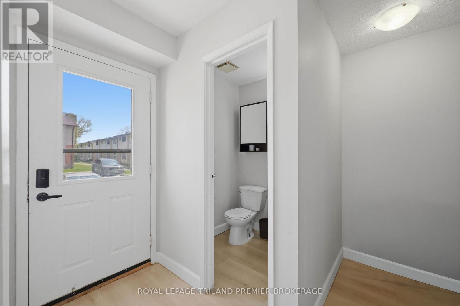4 - 135 BELMONT DRIVE