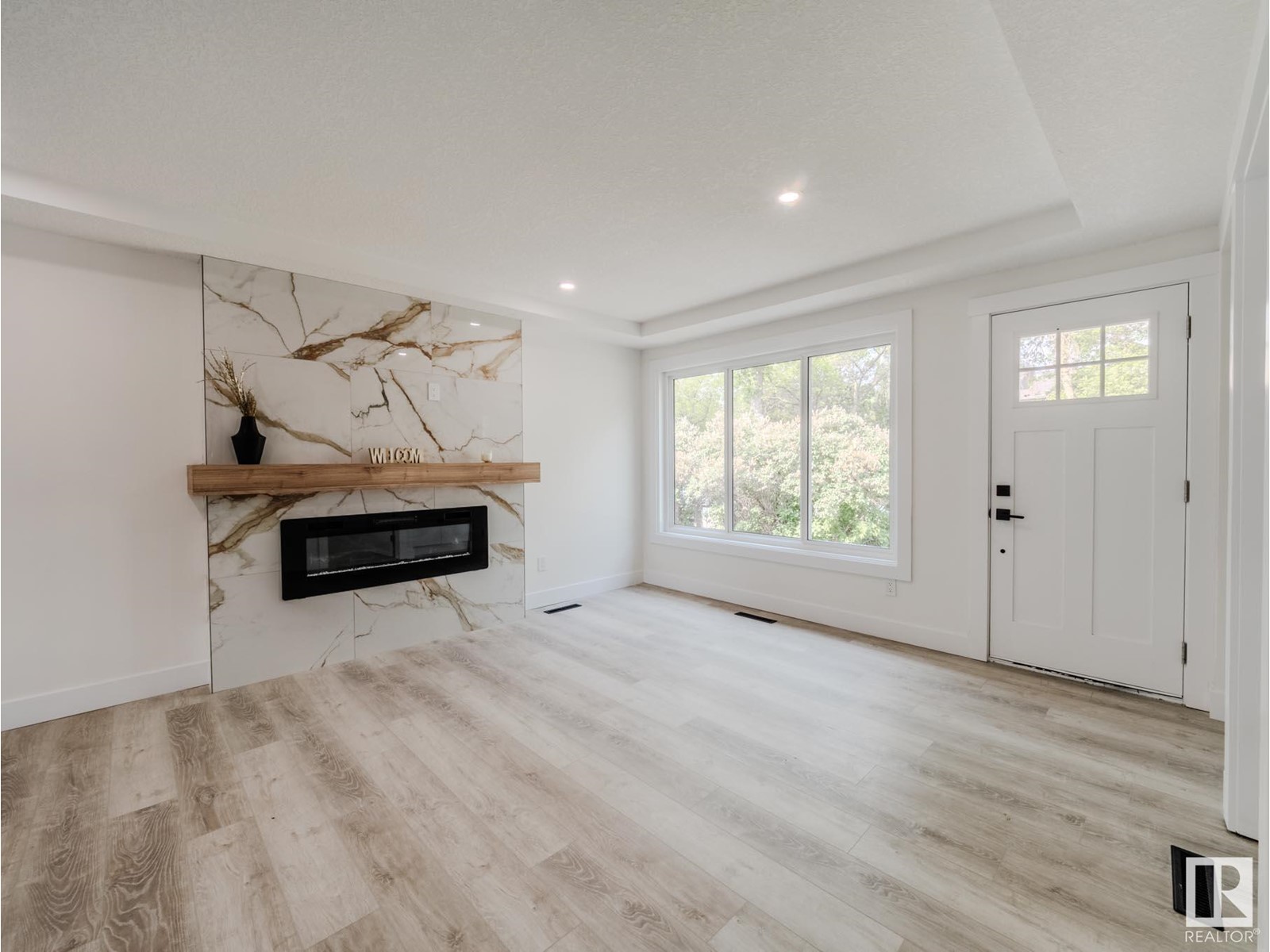 12307 85 ST NW