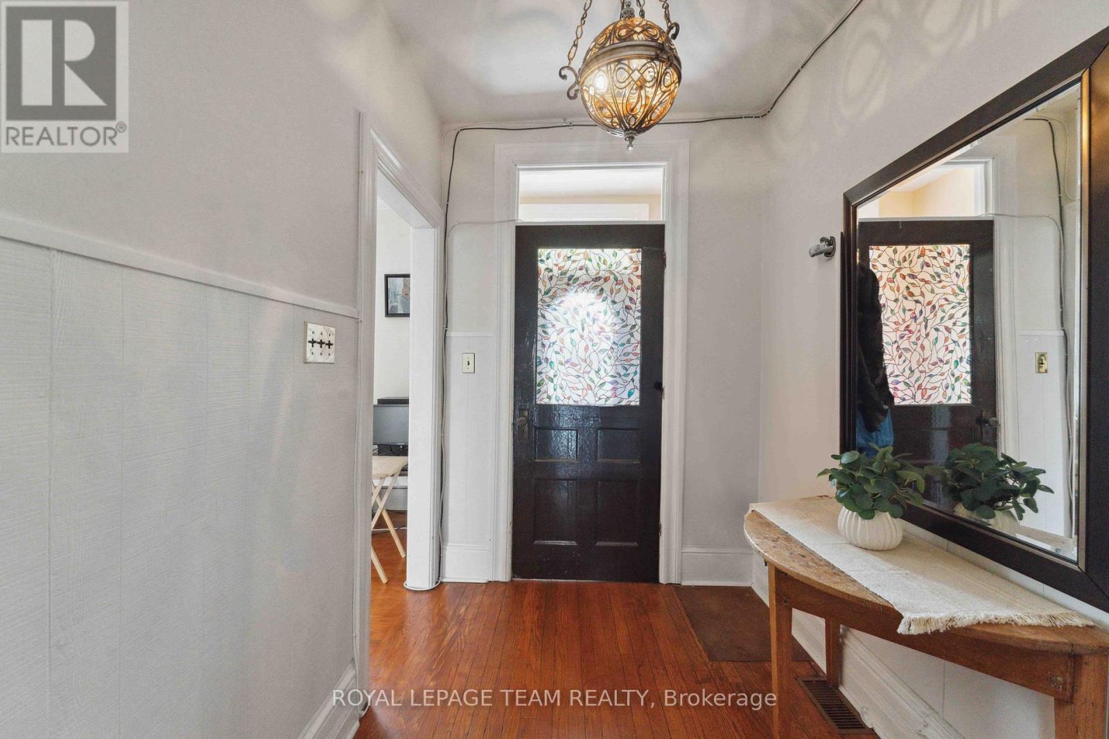 235 CAMBRIDGE STREET N