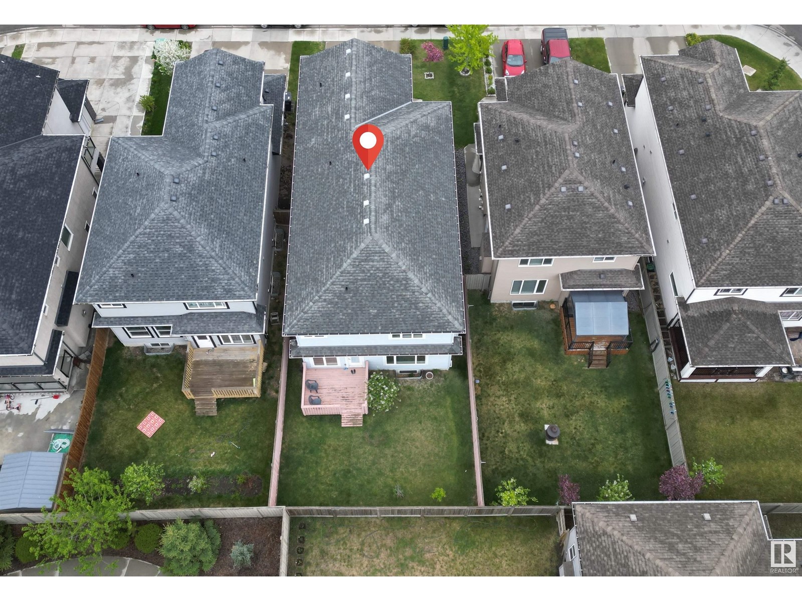2212 22 ST NW