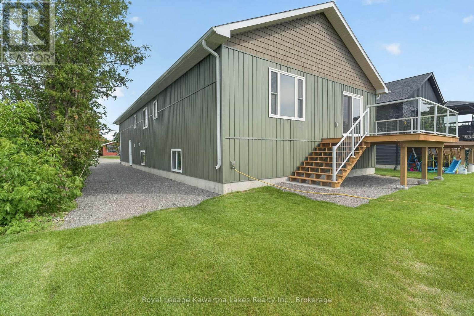 22 MURRAY STREET