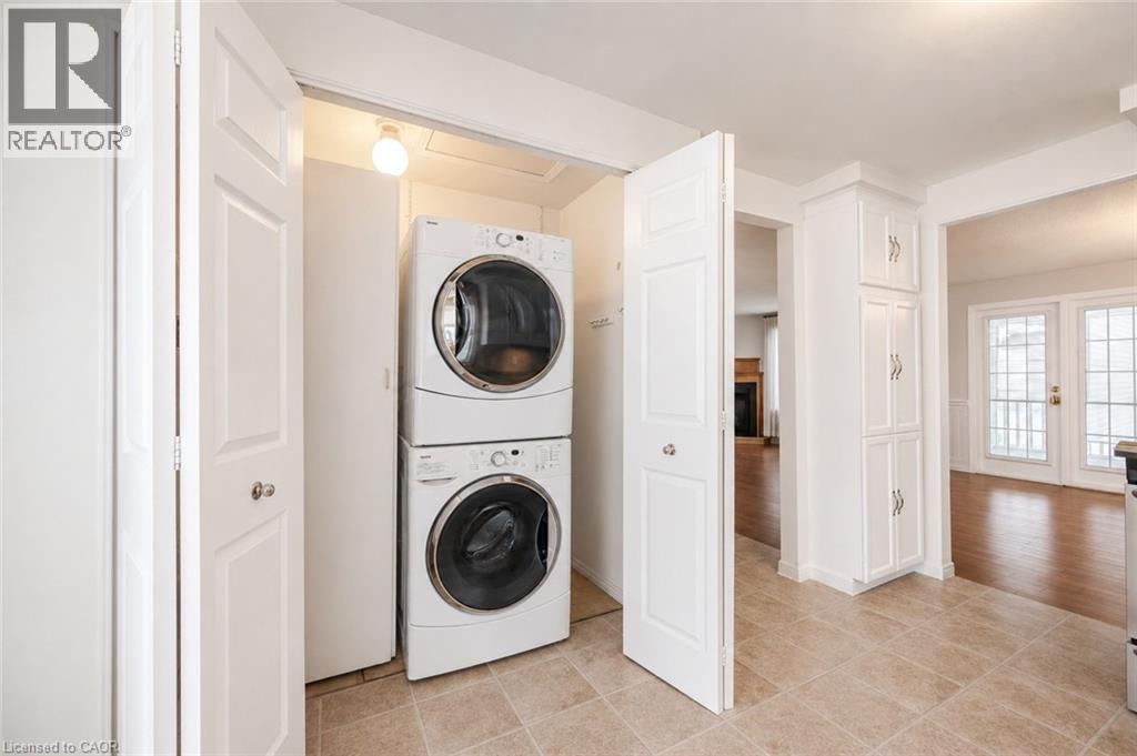3 ROLLING BROOK Lane