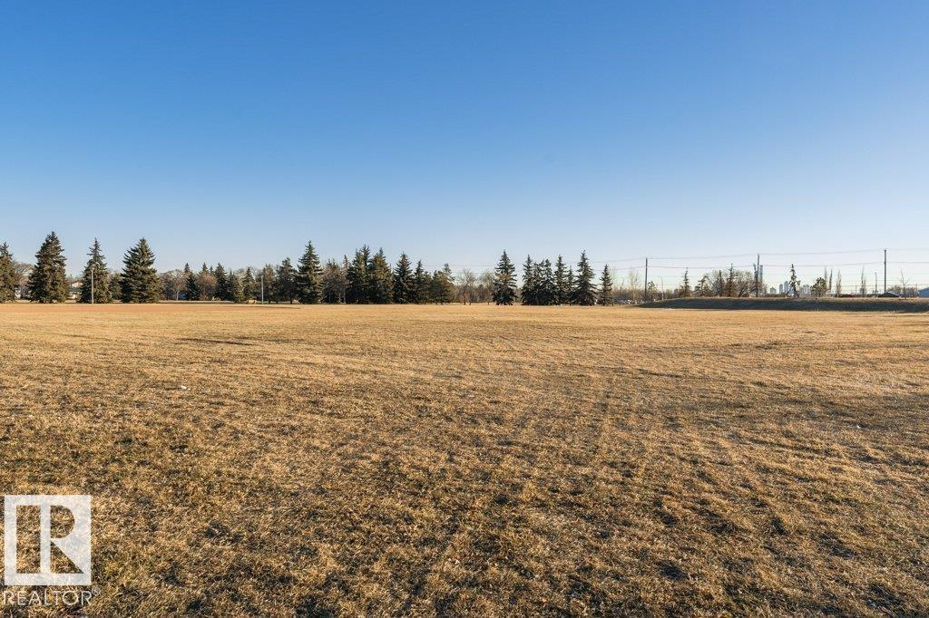 #205 11308 130 AV NW