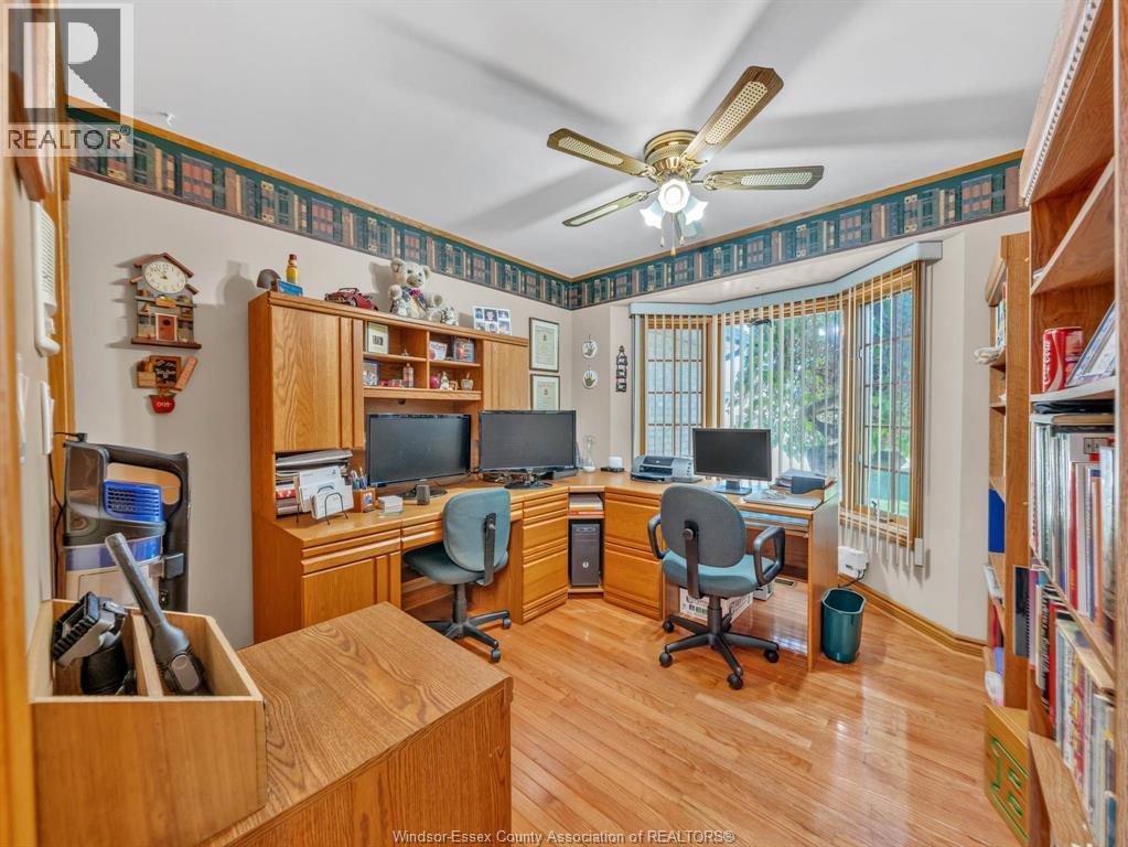 130 Pheasant Run DRIVE