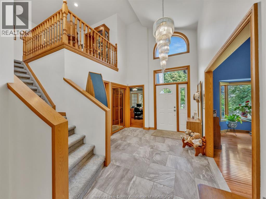 130 Pheasant Run DRIVE