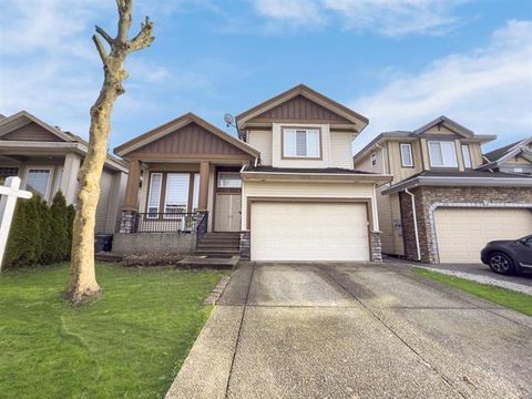 12458 74 AVENUE Surrey BC V3W1P2